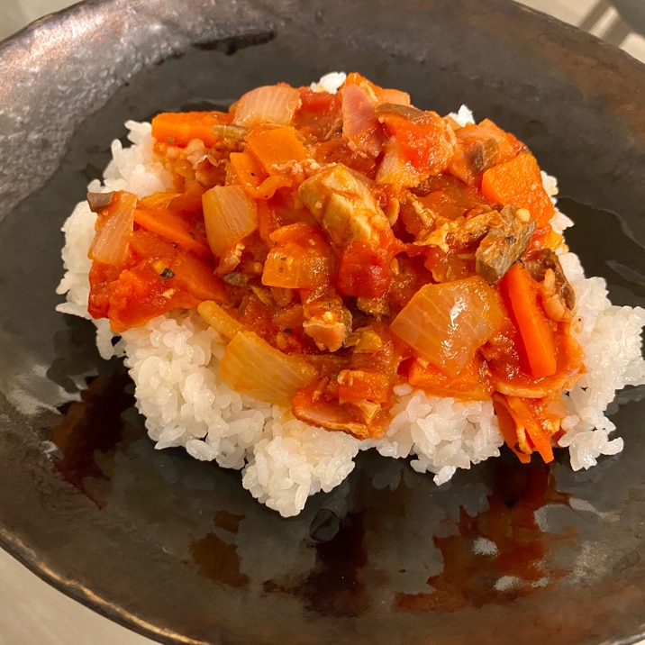 簡単サバ缶と野菜のトマト煮